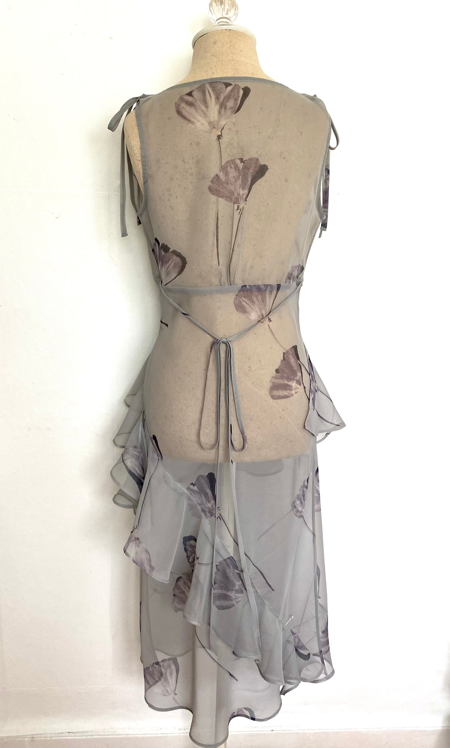 Clíodhna Cloudy Grey Ruffle Dress UK 8