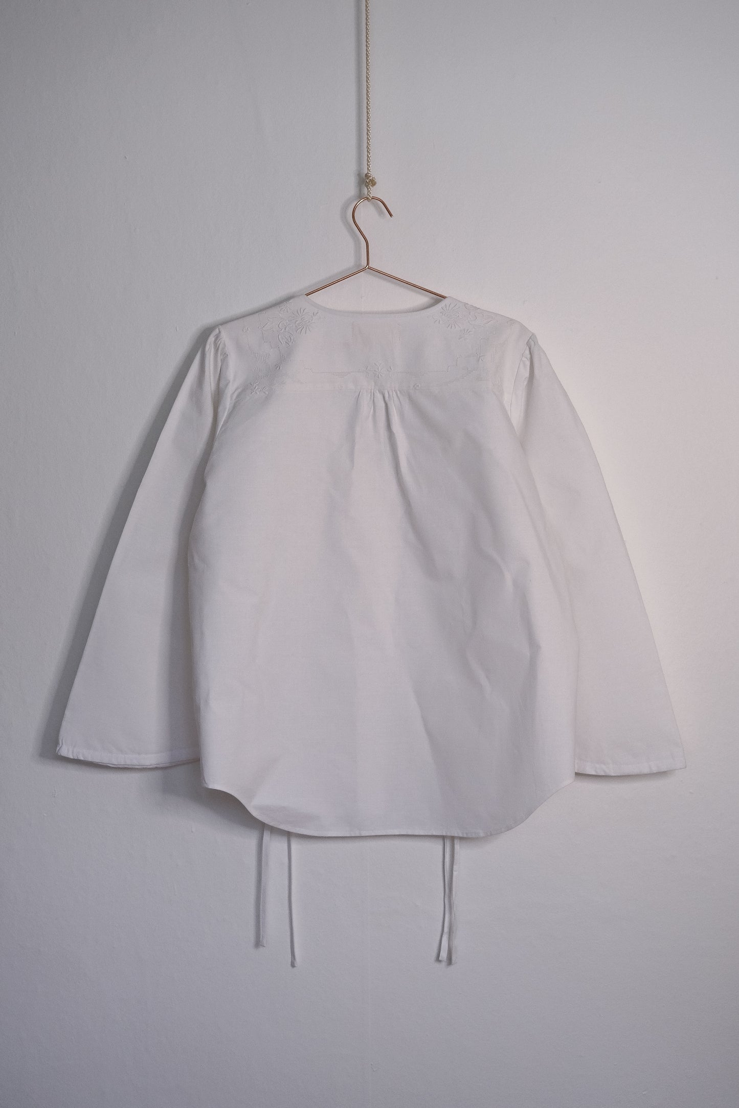 CLADDAGH Blouse Starched White Cotton